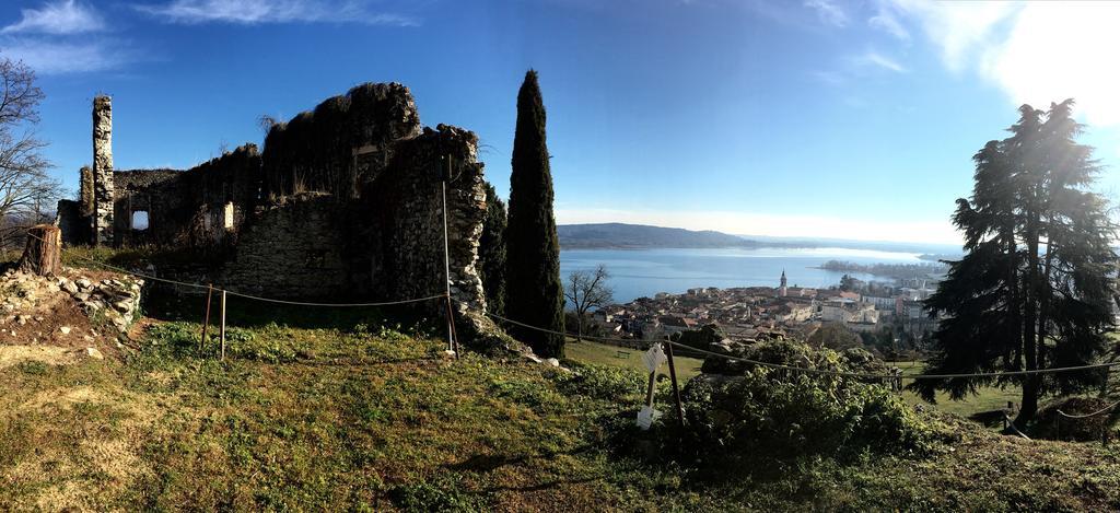 Vila La Casa Nel Parco Arona Exteriér fotografie