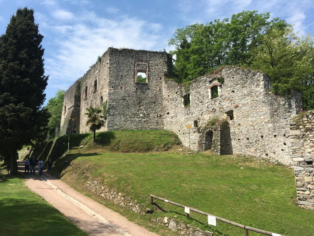 Vila La Casa Nel Parco Arona Exteriér fotografie