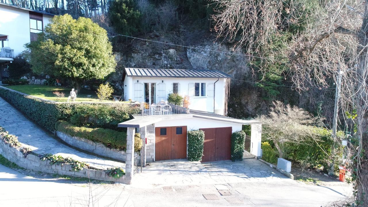 Vila La Casa Nel Parco Arona Exteriér fotografie